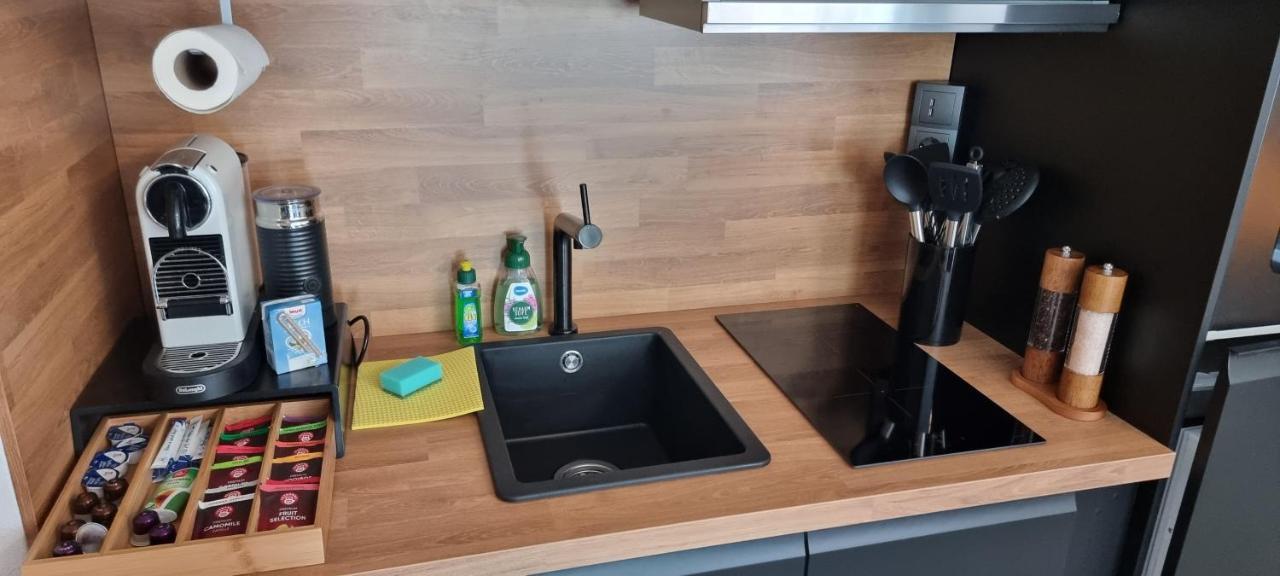 Federnest - Luxus-Studio - Kingsize Boxspringbett - Home-Office Mit Monitor Und Drucker - 11 Min Hbf ドゥイスブルグ エクステリア 写真