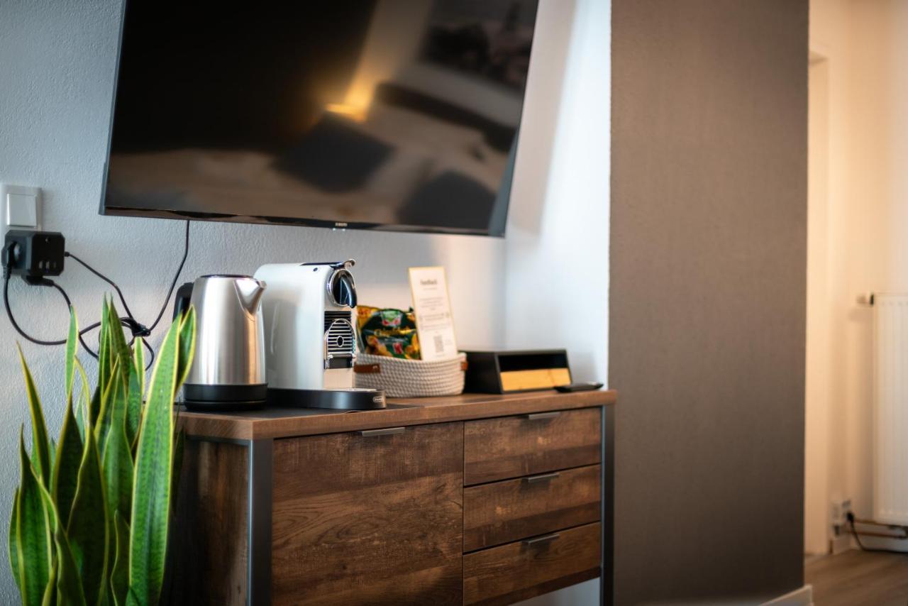 Federnest - Luxus-Studio - Kingsize Boxspringbett - Home-Office Mit Monitor Und Drucker - 11 Min Hbf ドゥイスブルグ エクステリア 写真