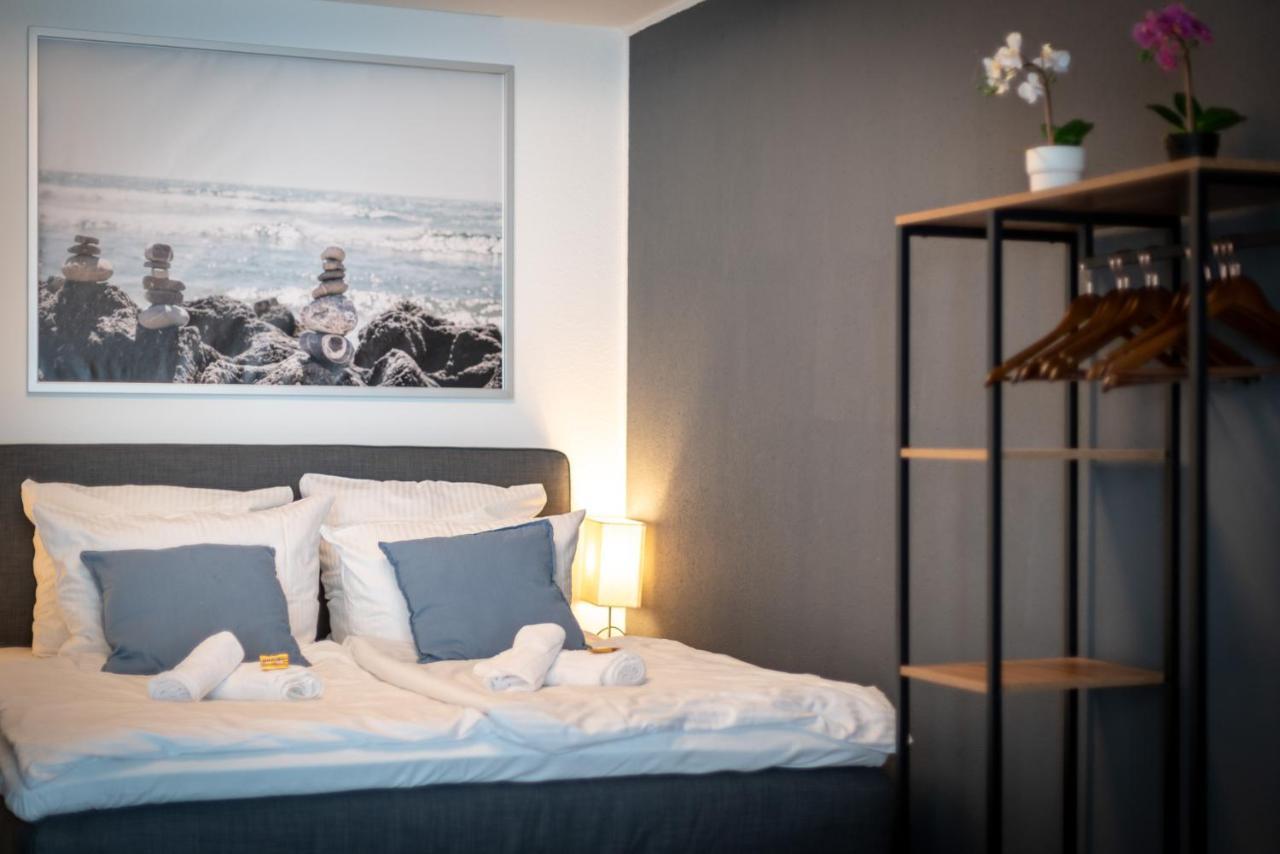 Federnest - Luxus-Studio - Kingsize Boxspringbett - Home-Office Mit Monitor Und Drucker - 11 Min Hbf ドゥイスブルグ エクステリア 写真